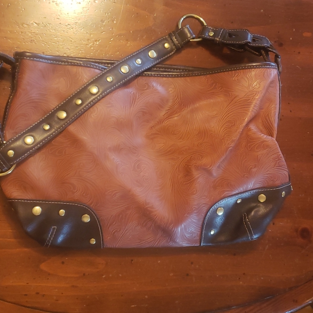 G.H. Bass & Co. Brown leather handbag